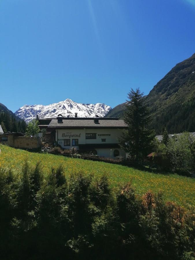 Haus Bergwind Lägenhet Sankt Leonhard im Pitztal Exteriör bild