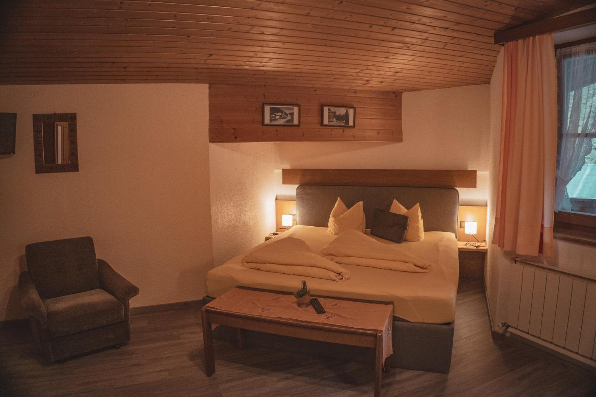 Haus Bergwind Lägenhet Sankt Leonhard im Pitztal Exteriör bild